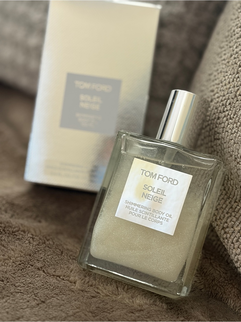 Tom Ford Soleil Neige Shimmering Body Oil - Pearl White